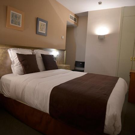 Hotel Velilla เบลีญา เด ซานอันโตนิโอ ภายนอก รูปภาพ