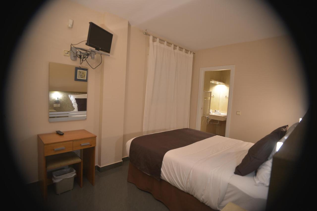 Hotel Velilla เบลีญา เด ซานอันโตนิโอ ภายนอก รูปภาพ