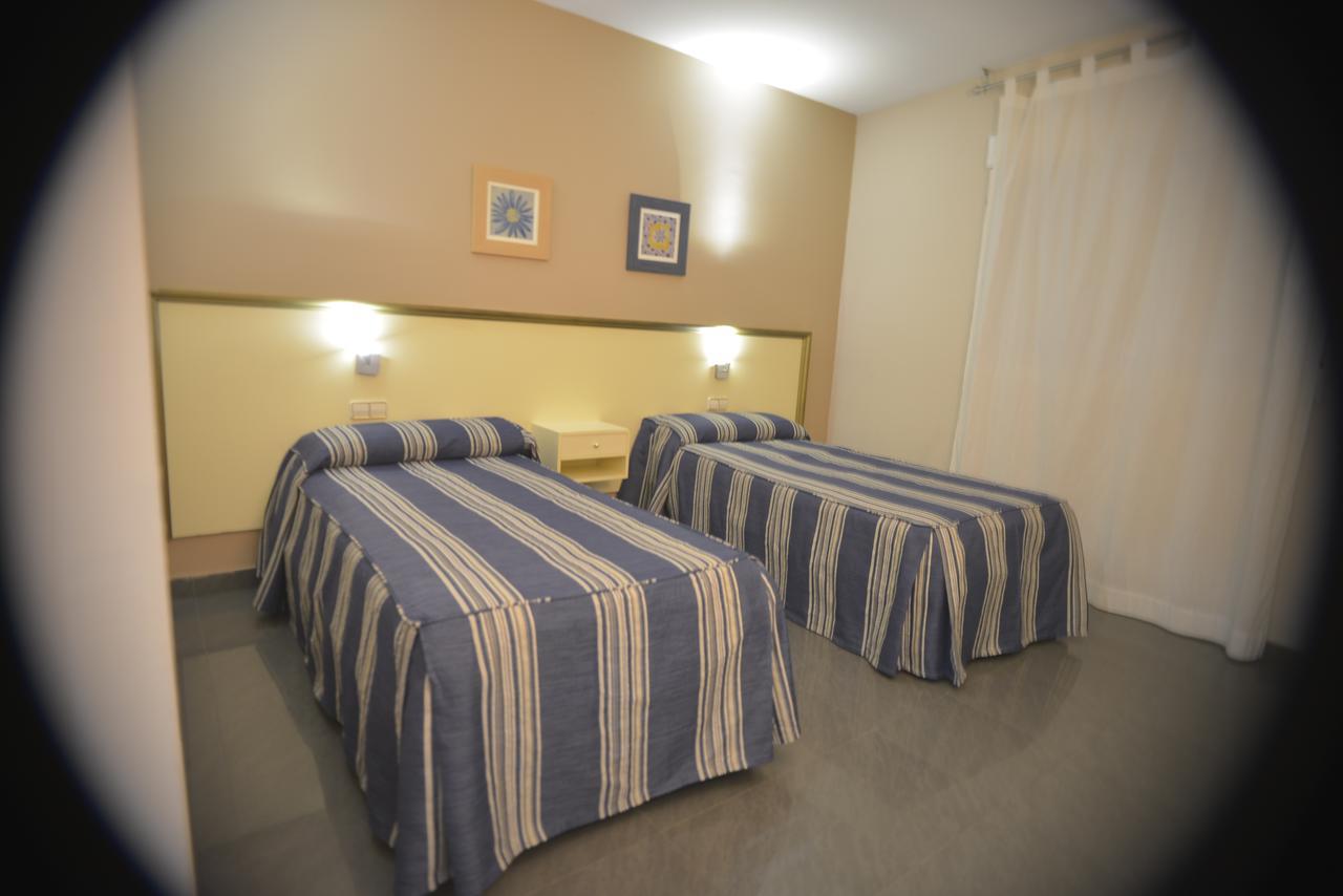 Hotel Velilla เบลีญา เด ซานอันโตนิโอ ภายนอก รูปภาพ