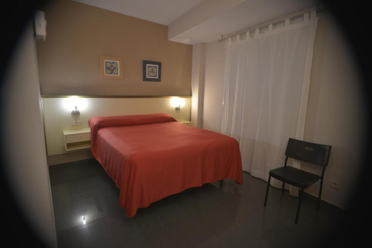 Hotel Velilla เบลีญา เด ซานอันโตนิโอ ภายนอก รูปภาพ