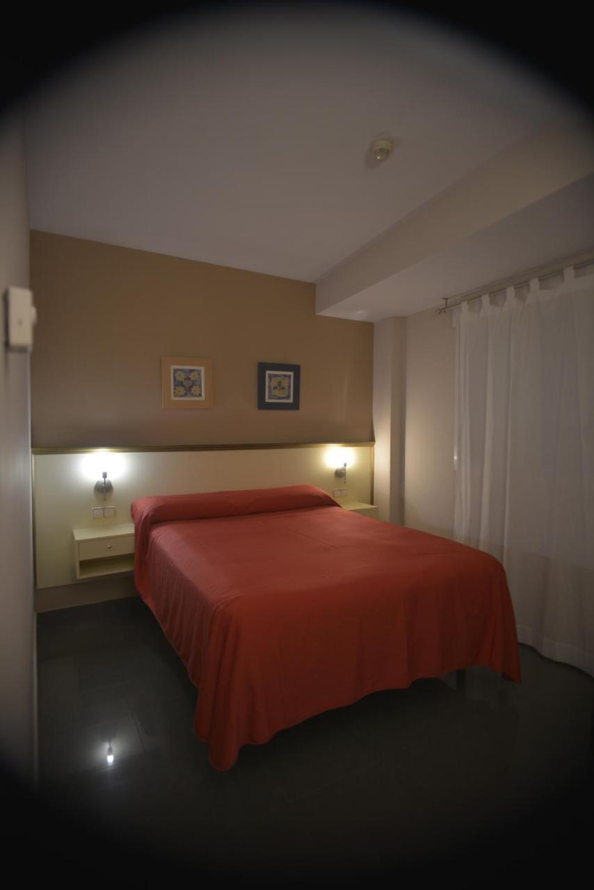 Hotel Velilla เบลีญา เด ซานอันโตนิโอ ภายนอก รูปภาพ